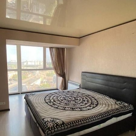 Проспект Мира 35 Апартаменты Krywyj Rih Exterior foto