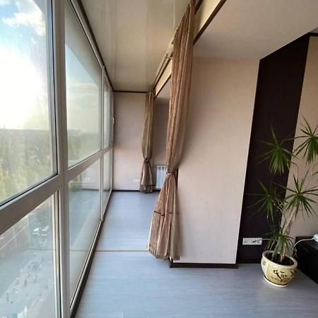 Проспект Мира 35 Апартаменты Krywyj Rih Exterior foto