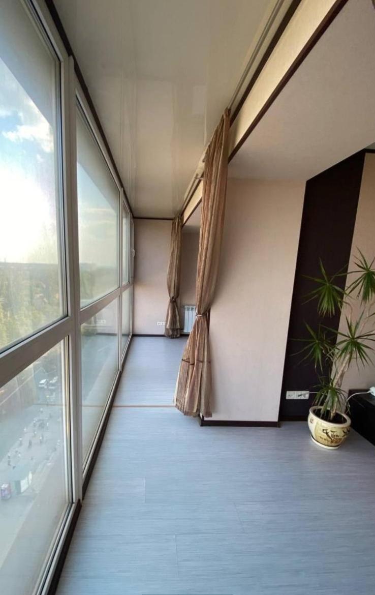 Проспект Мира 35 Апартаменты Krywyj Rih Exterior foto