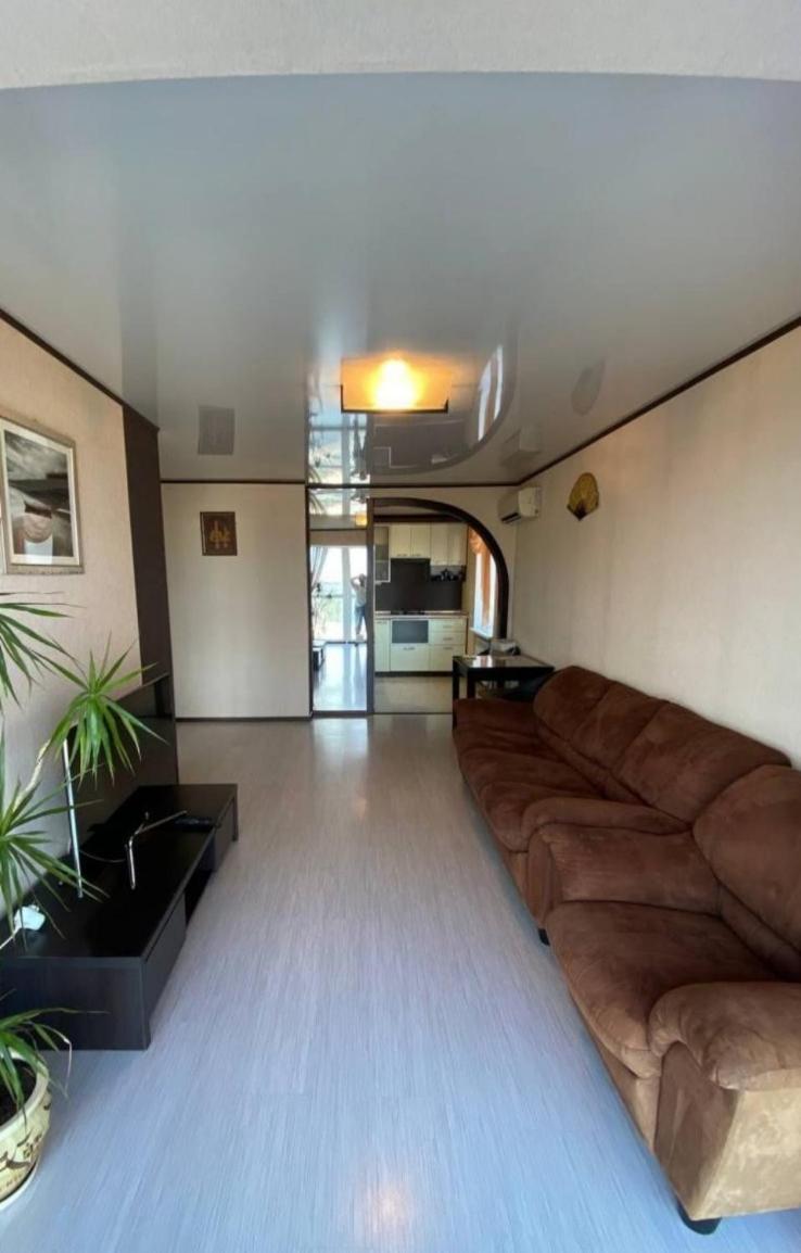 Проспект Мира 35 Апартаменты Krywyj Rih Exterior foto
